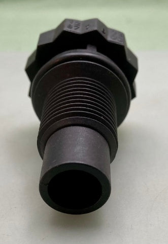 McCormick 701044A1 Hydraulic Reservoir Fitting New Replaces