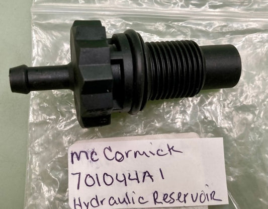 McCormick 701044A1 Hydraulic Reservoir Fitting New Replaces