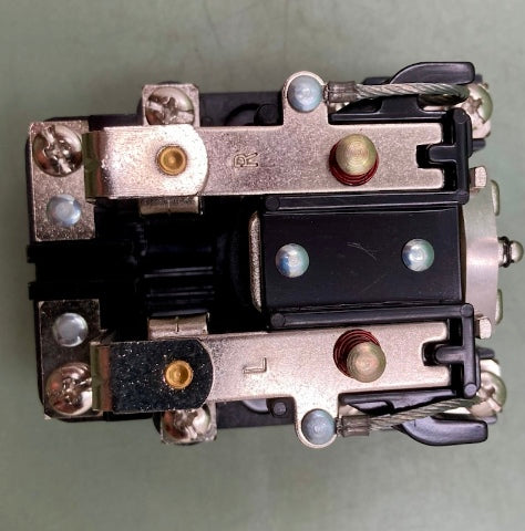 Dayton 5X848M 240V, 60Hz/220 V 50Hz, 30A New Genuine