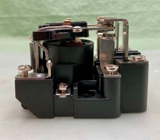 Dayton 5X848M 240V, 60Hz/220 V 50Hz, 30A New Genuine