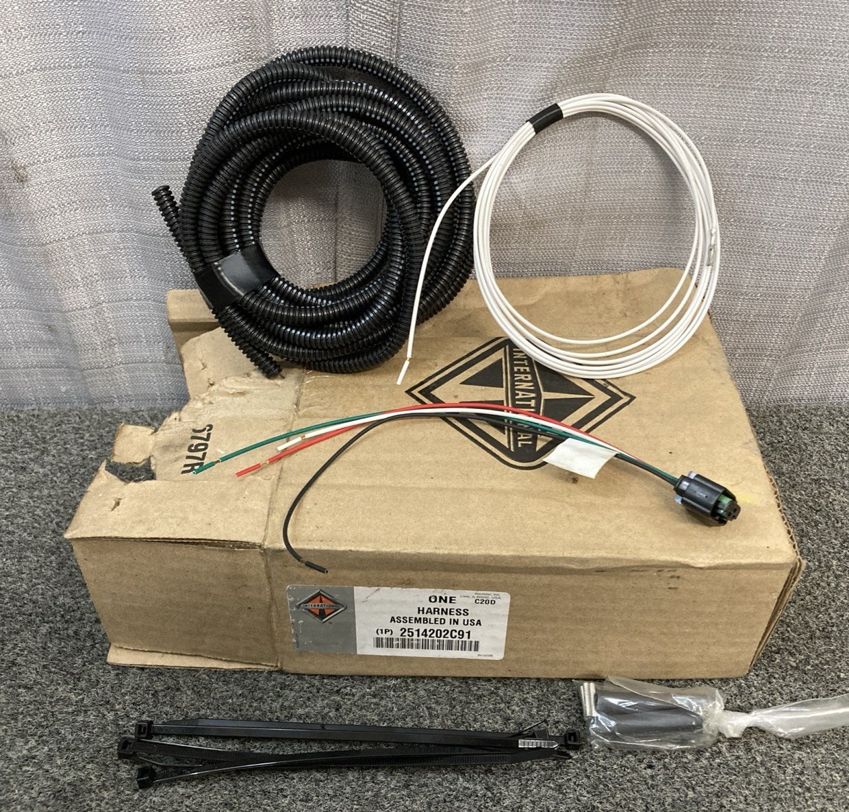New Genuine International 2514202C91 Jumper Wiring Harness Hvac Pt Sensor, Navi