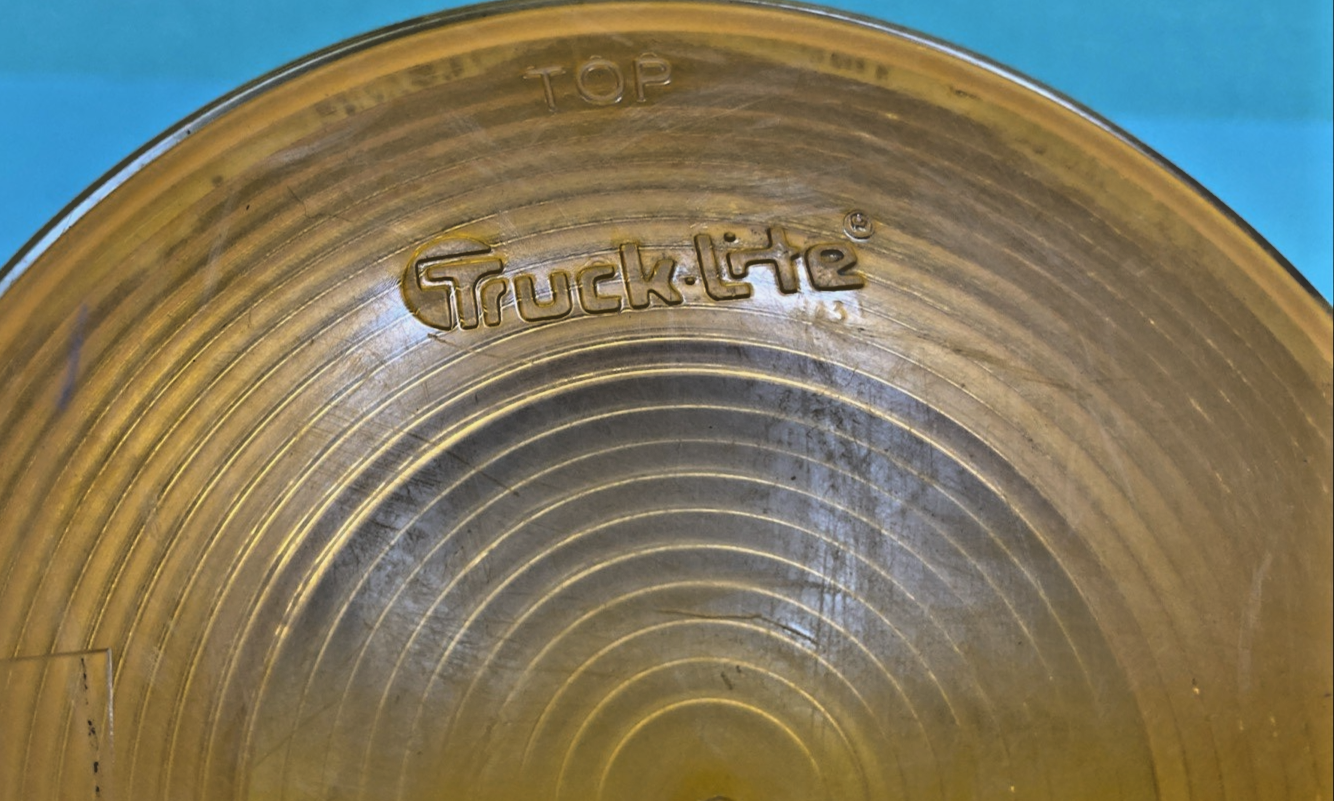 Genuine Truck-Lite 4437144 Round Orange Light