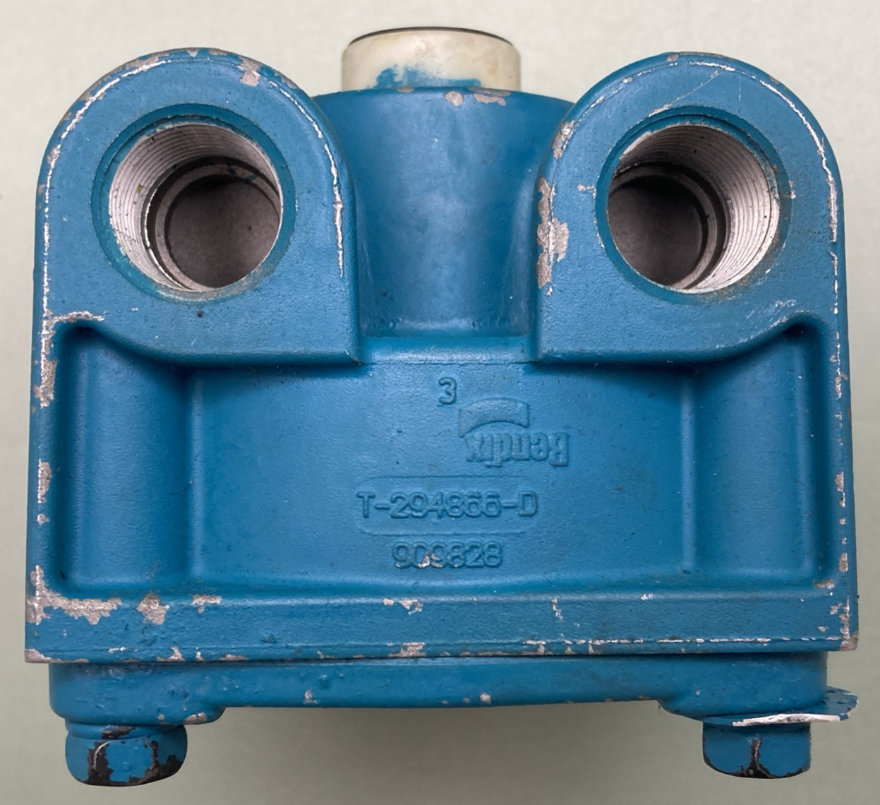New Genuine Bendix T-294866-D Relay Valve