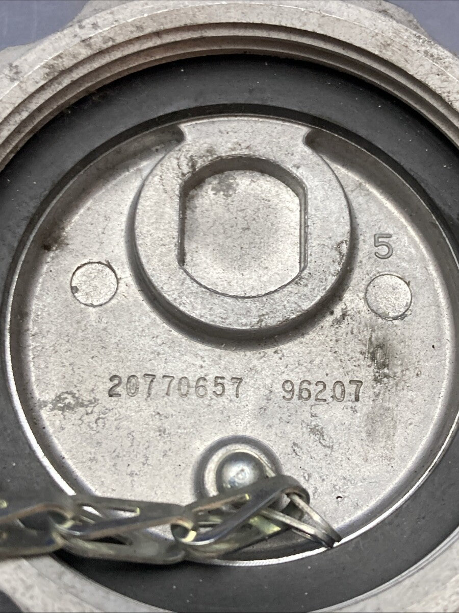 New Genuine Volvo 20770657 Fuel Tank Cap
