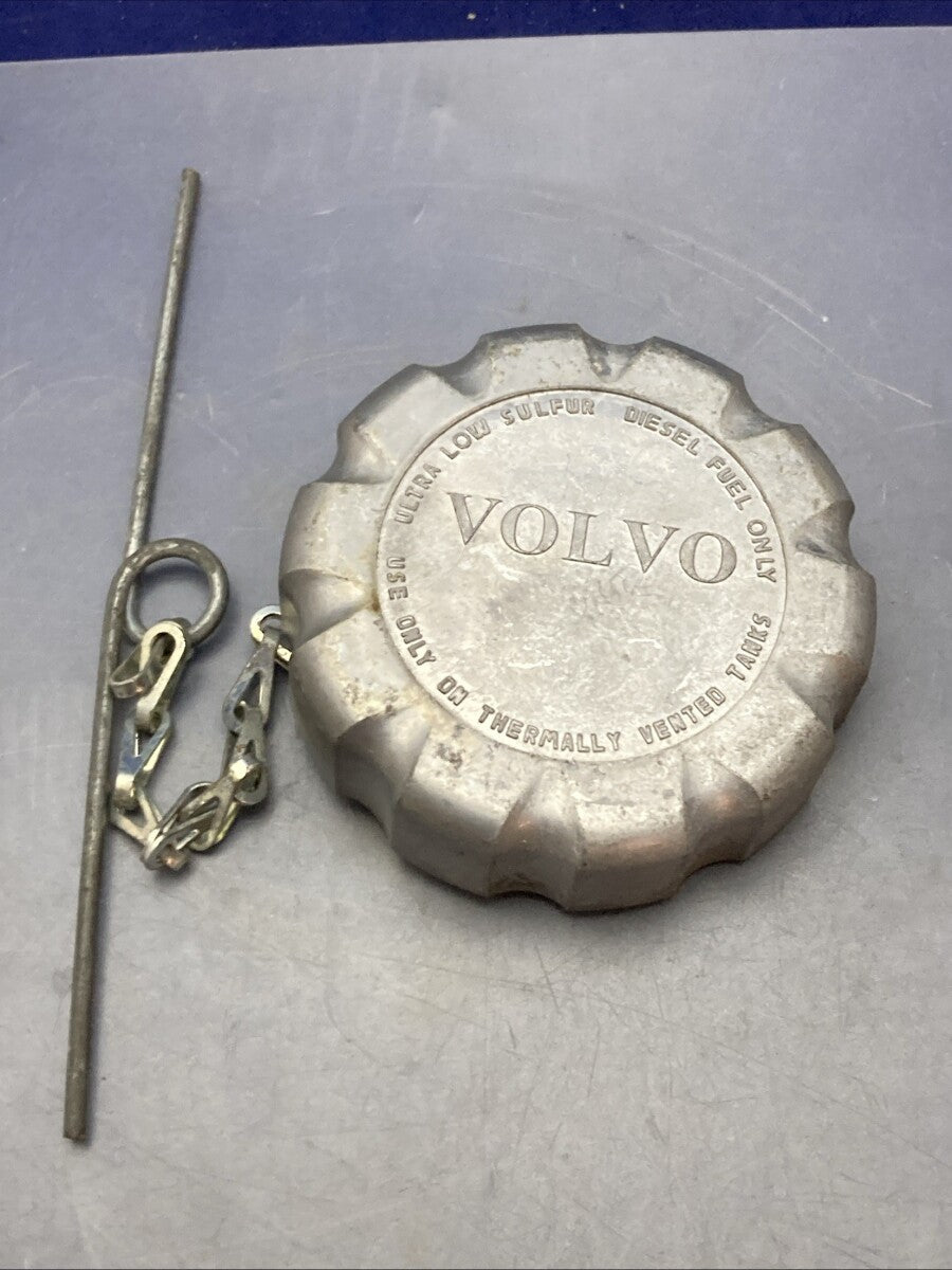 New Genuine Volvo 20770657 Fuel Tank Cap