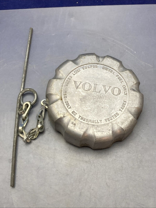 New Genuine Volvo 20770657 Fuel Tank Cap