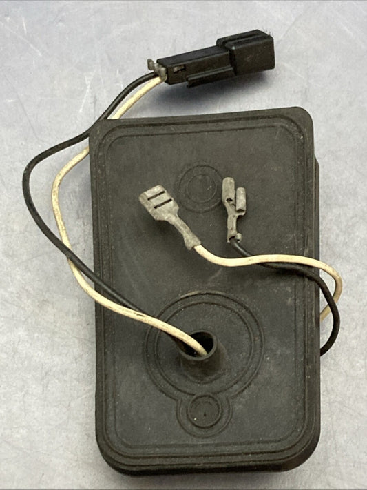 NEW GENUINE VOLVO 1623728 SIGNAL MARKER POSTION KIT