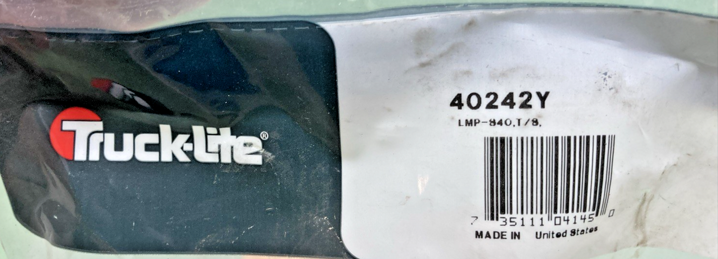 New Genuine Truck-Lite 40242Y Super 40 Turn Signal / Parking Light