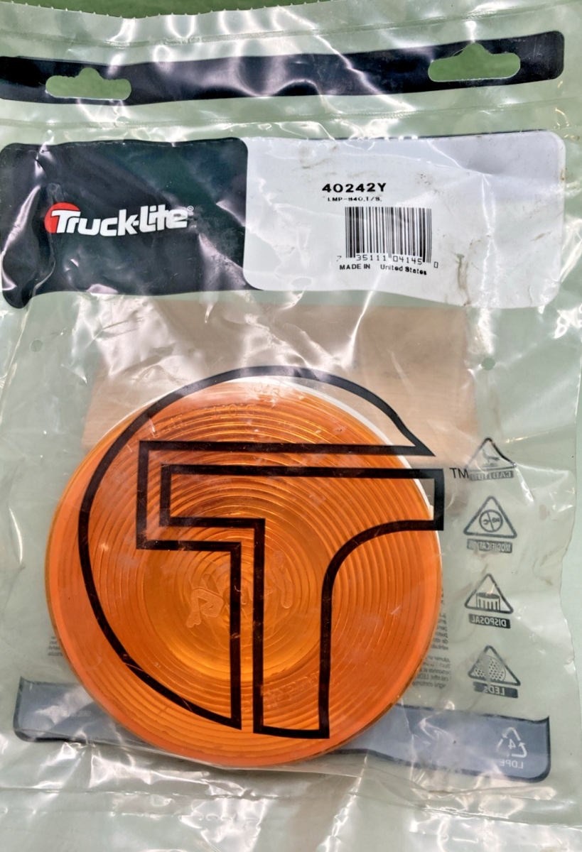 New Genuine Truck-Lite 40242Y Super 40 Turn Signal / Parking Light