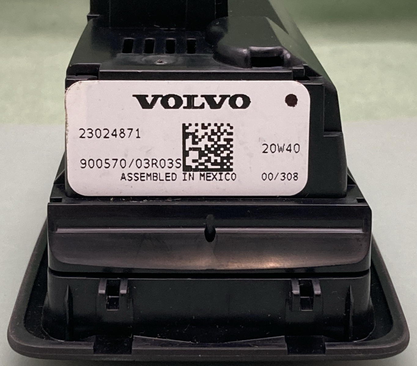 New Genuine Volvo 23024871 Driver Window and Mirror Control Switch