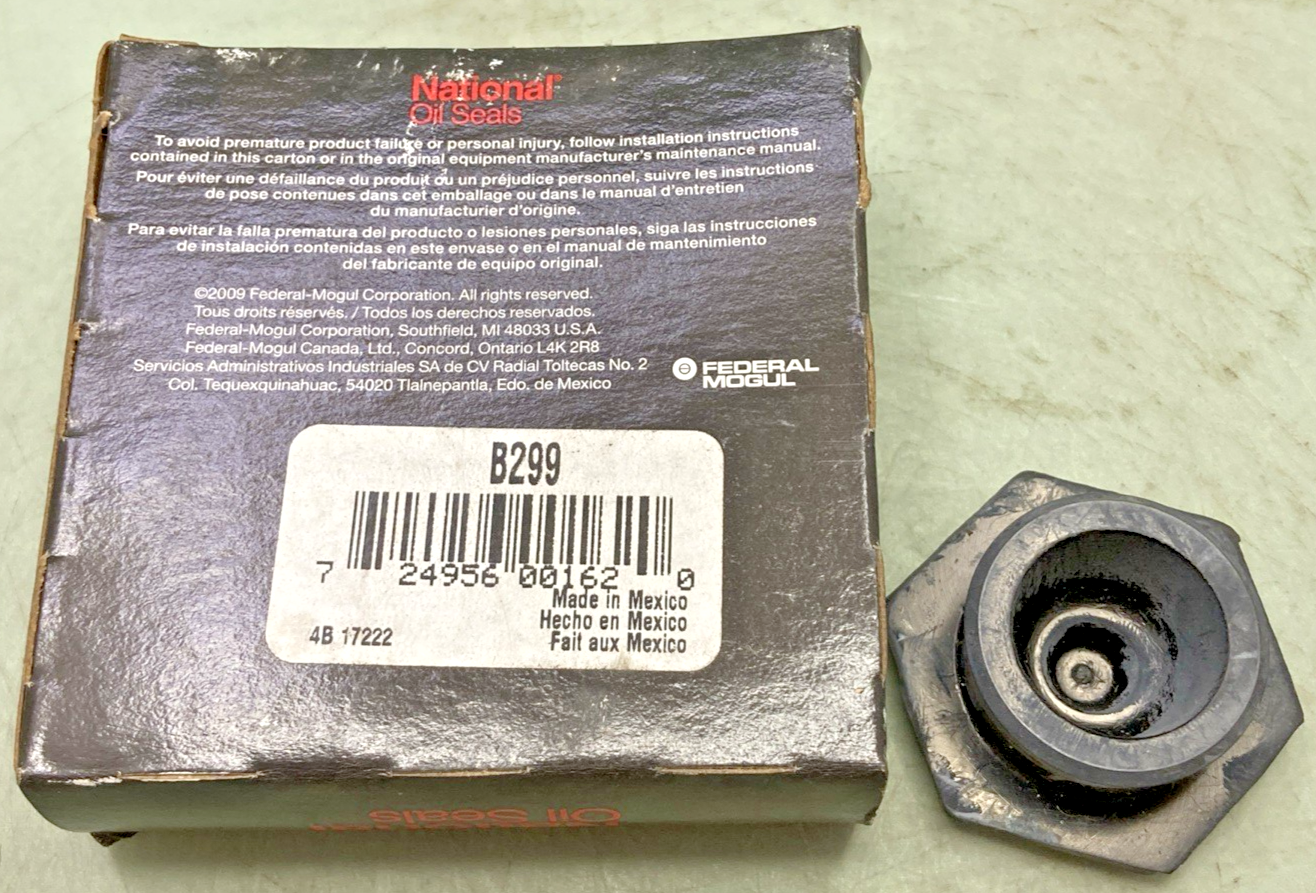 New Genuine National Oil Seals B299 Axle Hub Cap Vent
