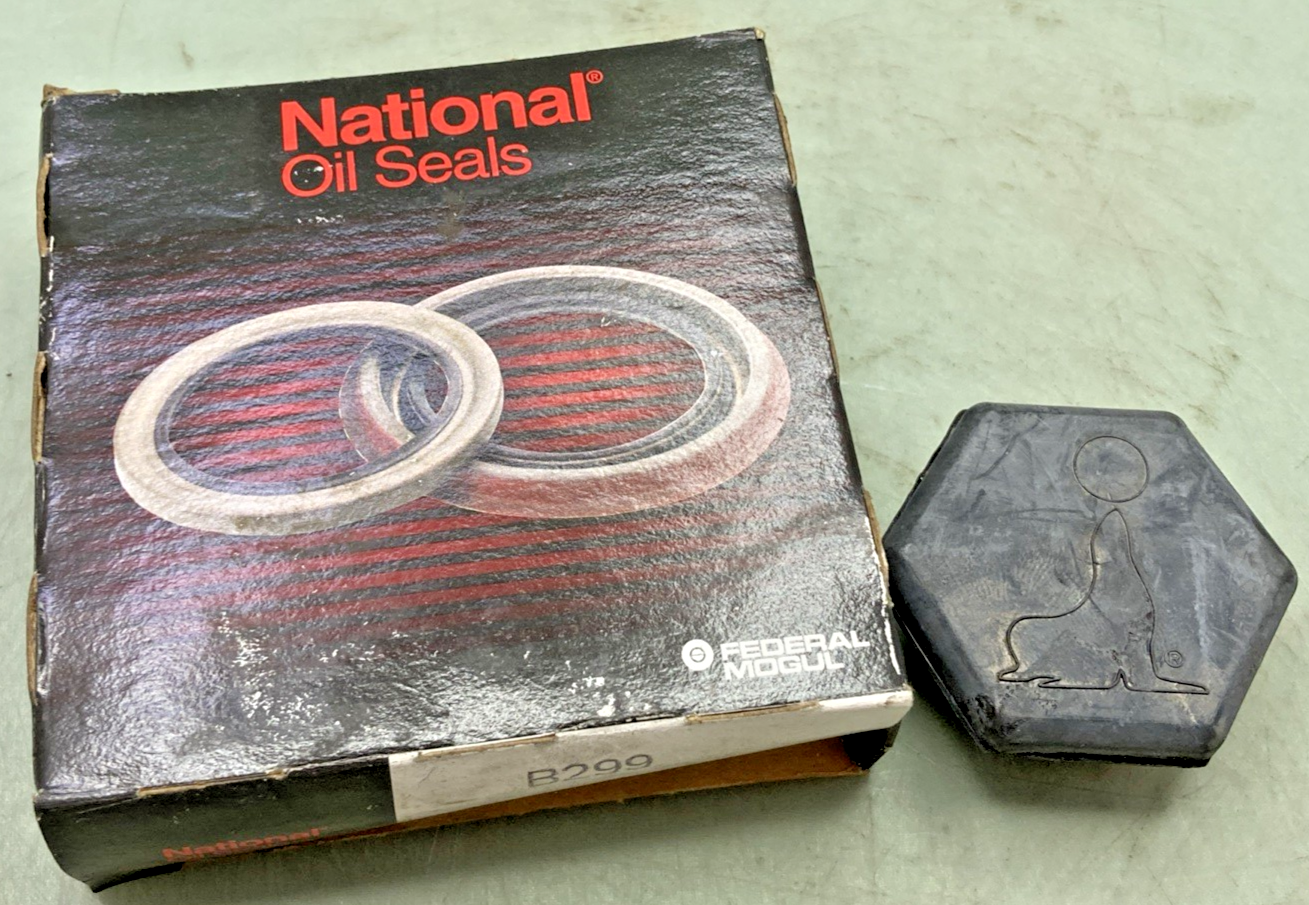 New Genuine National Oil Seals B299 Axle Hub Cap Vent