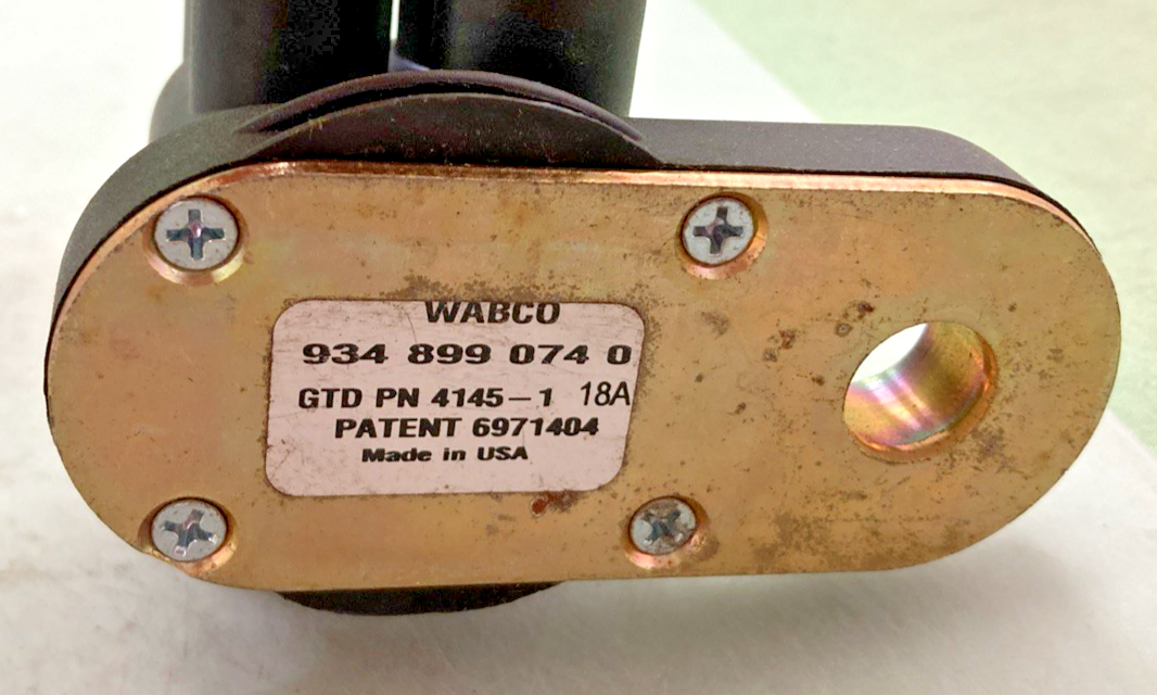New Genuine Wabco 934 899 074 0 Manifold Protection Valve