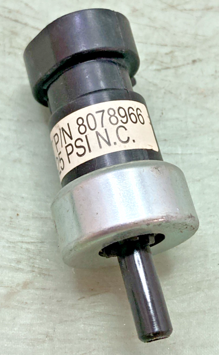 New Replaces Volvo 8078966 Pressure Switch