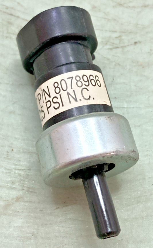 New Replaces Volvo 8078966 Pressure Switch