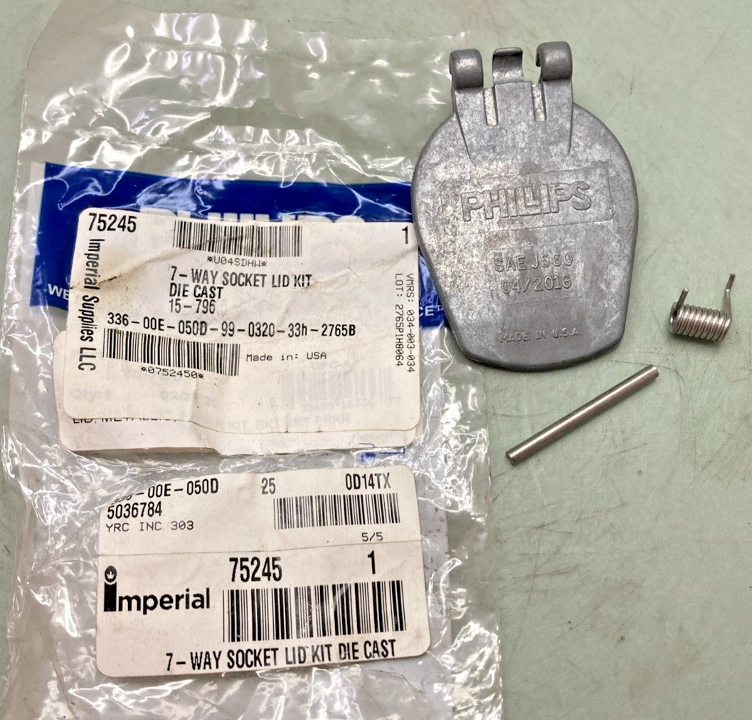 New Genuine Philips 15-796 Trailer Receptacle Socket Cover