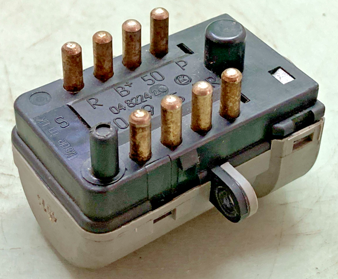 New Genuine Volvo 8159904 Multi-Purpose Switch