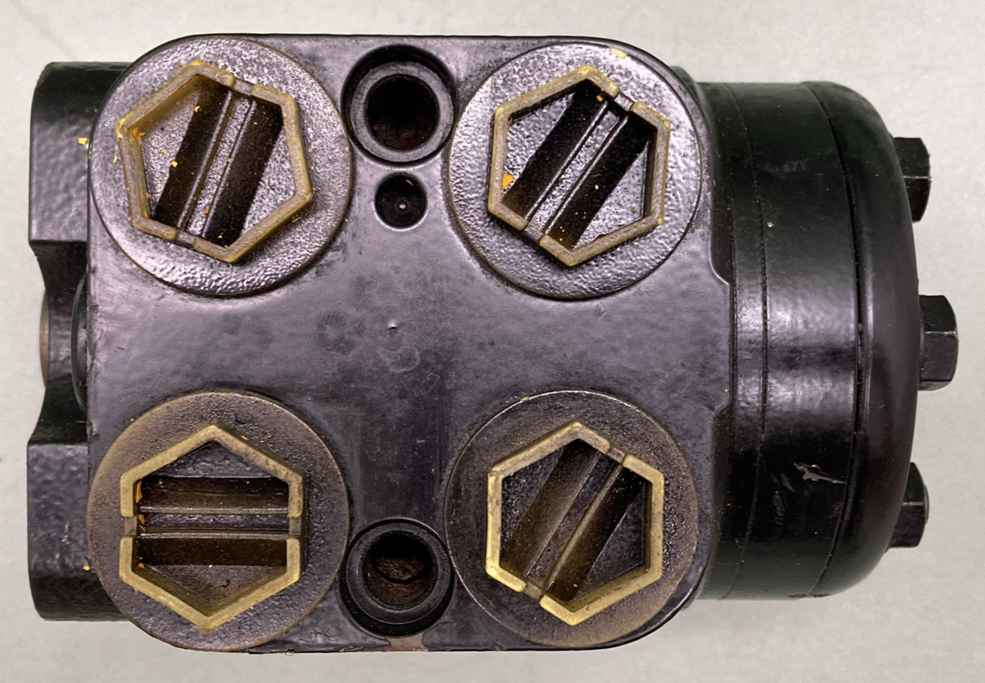 New Genuine Danfoss 150N2088 Hydraulic Motor - Steer Orbitrol