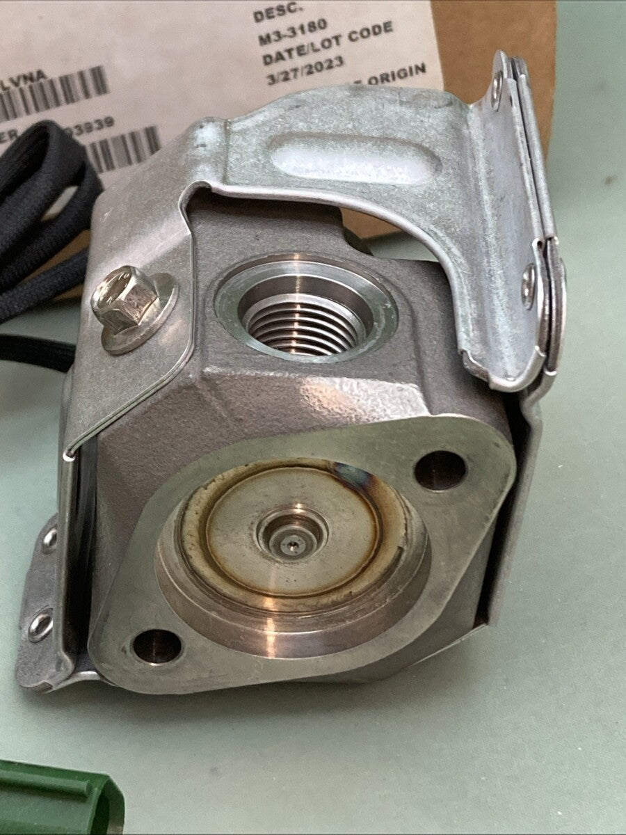 New Genuine Volvo 21503939 Aftertreatment DPF Injector