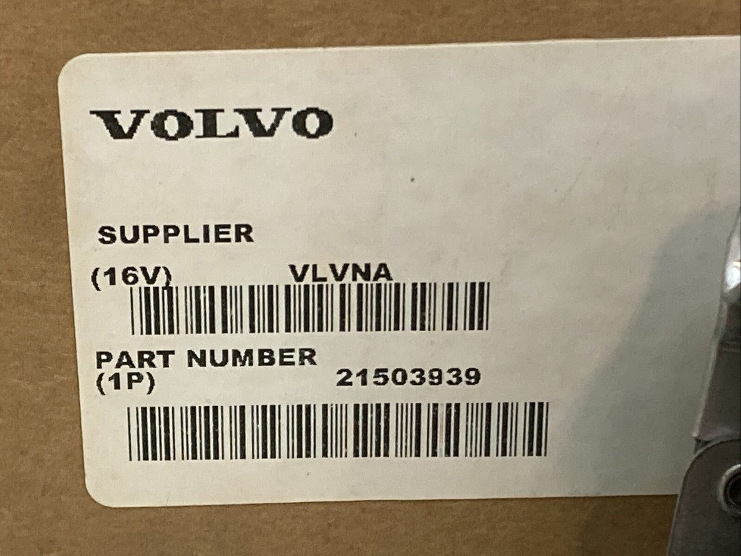 New Genuine Volvo 21503939 Aftertreatment DPF Injector