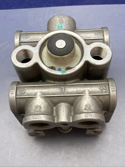 New Genuine Bendix T-5019505 Brake Relay Valve Replaces 23888462, K146345