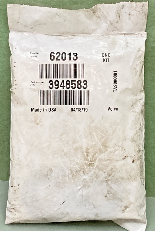 New Genuine Volvo 3948583 Input Shaft Seal Kit