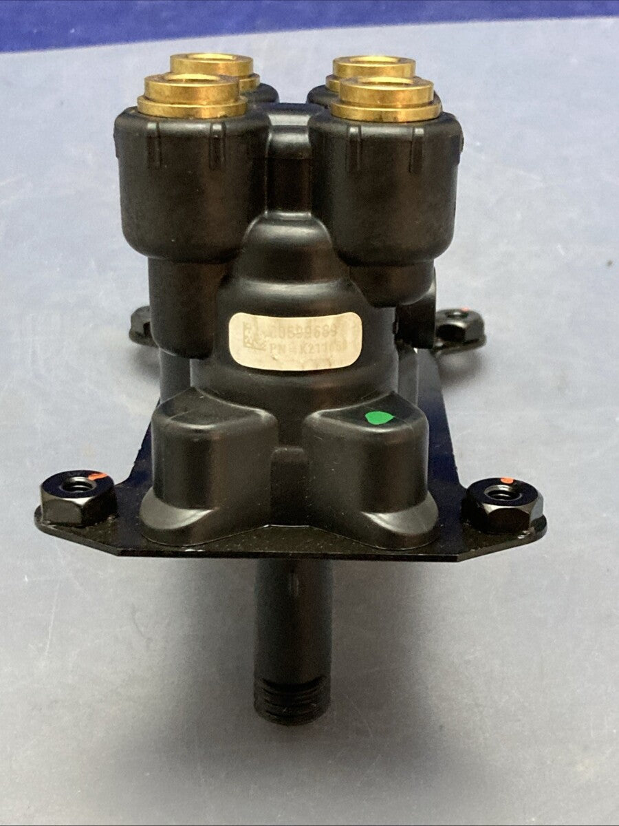 New Genuine Bendix K183452 PP-DC Air Brake Valve