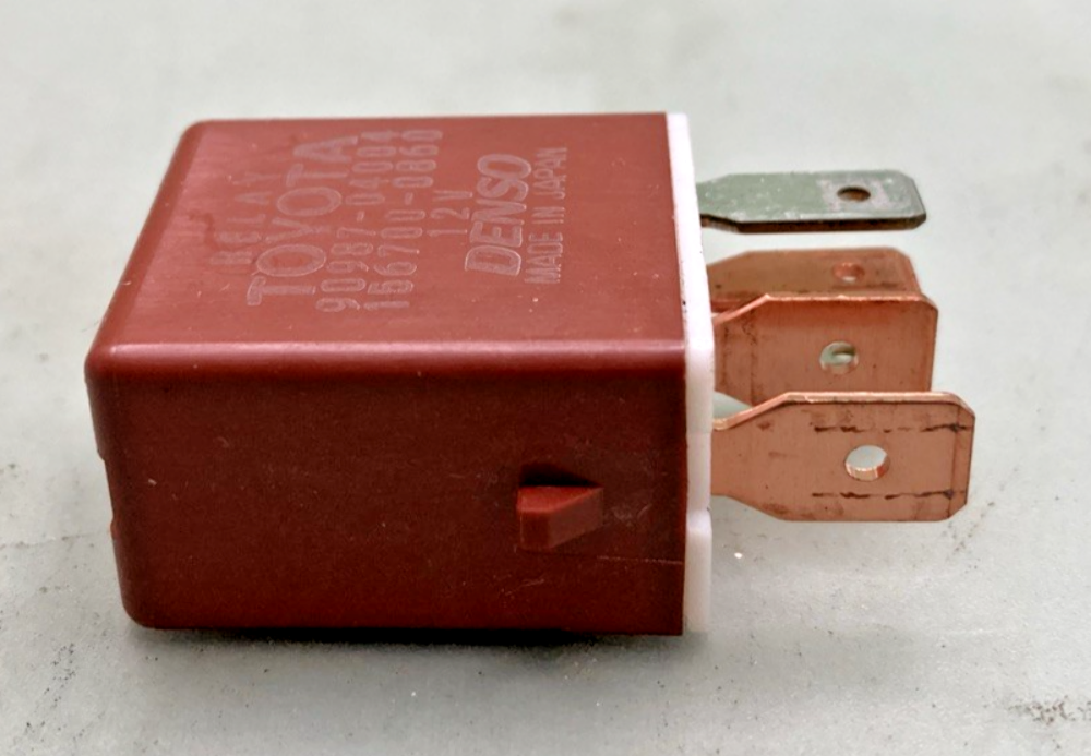 New Genuine Toyota 80987-76002-71 Relay 12V