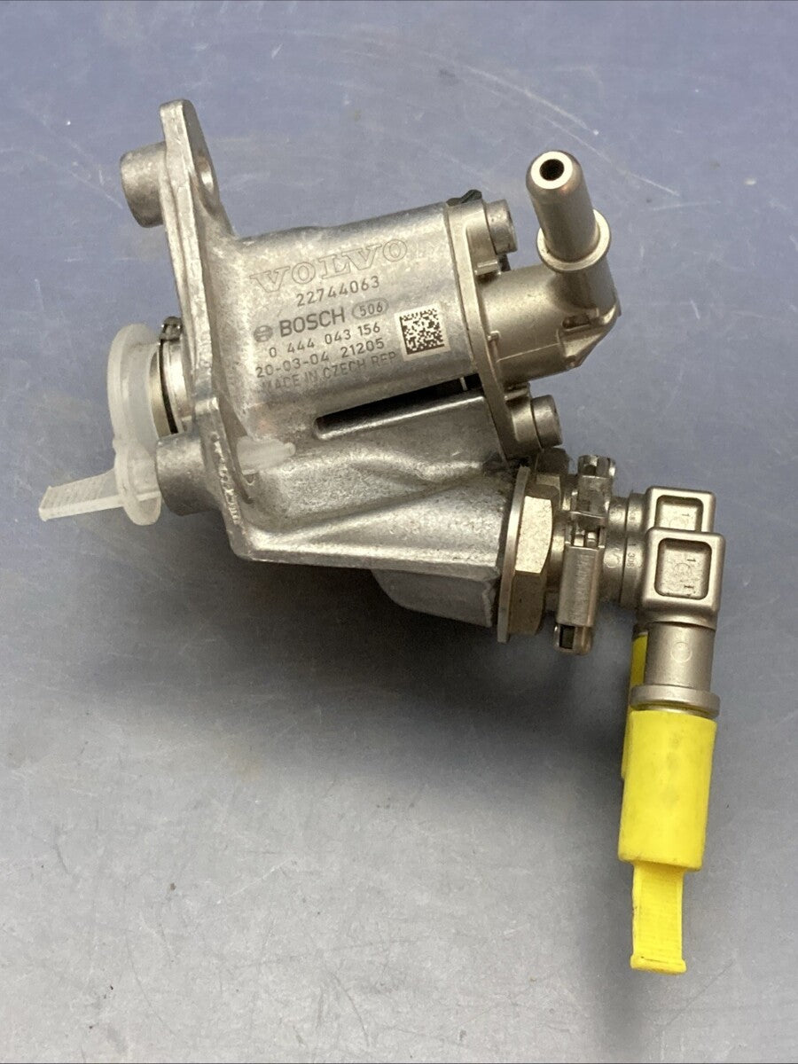 New Genuine Volvo 22744063 Auxiliary Heater Dosing Pump