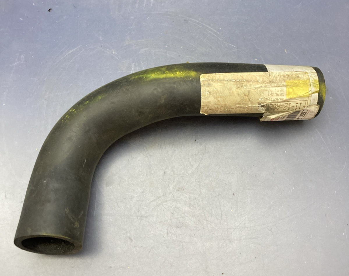 New Genuine Toyota 16512-23340-71 Radiator Outlet Hose