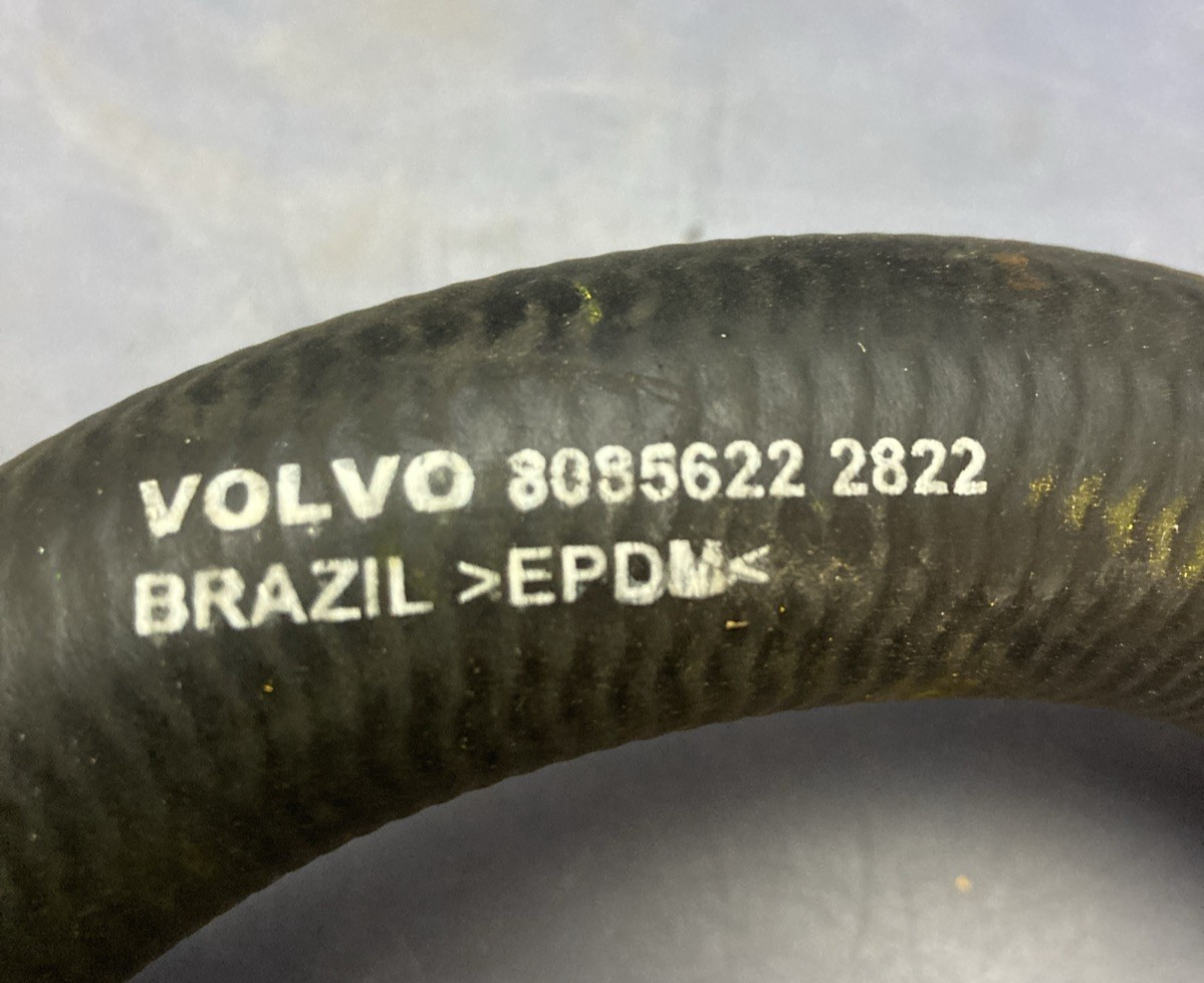 New Genuine Volvo 8085622 HVAC Heater Hose