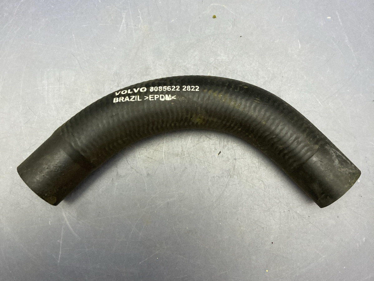 New Genuine Volvo 8085622 HVAC Heater Hose