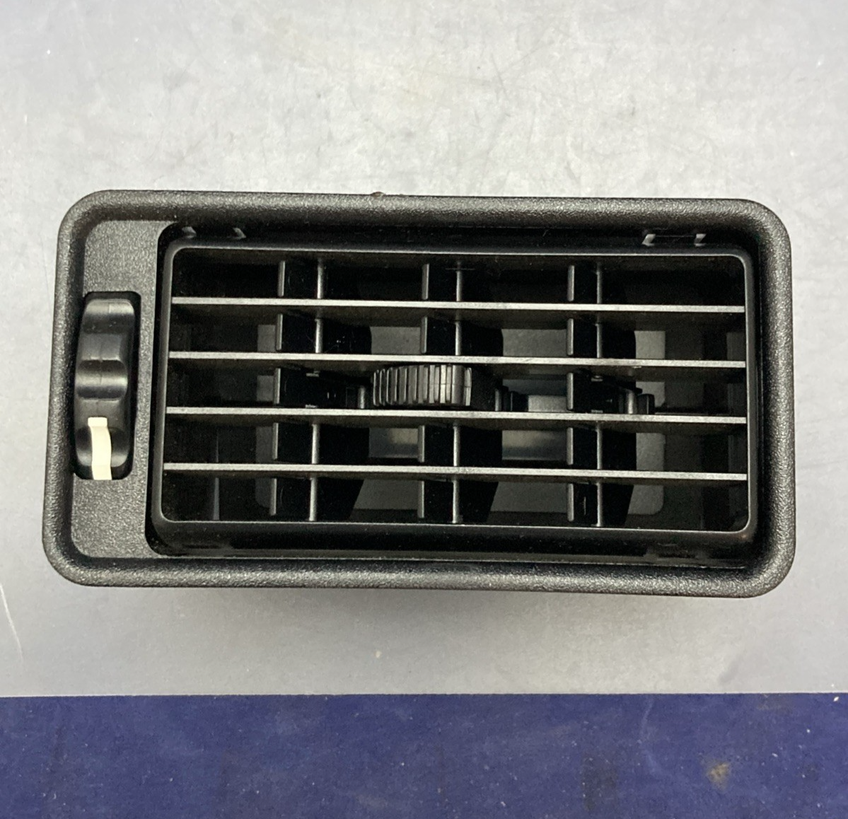 New Genuine Volvo 3176435 HVAC Shutter Vent