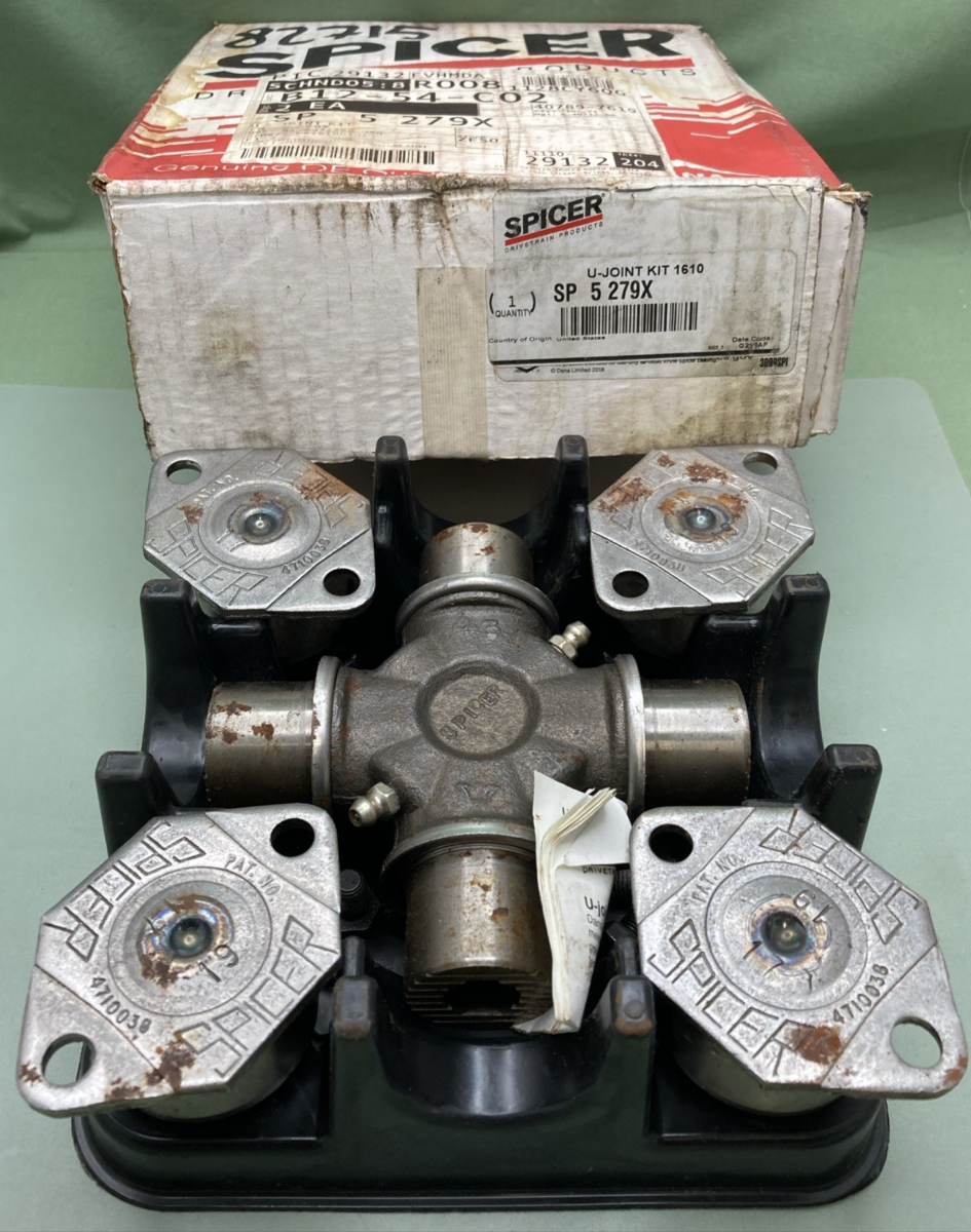 New Genuine Spicer 5279X U-Joint Kit 1610