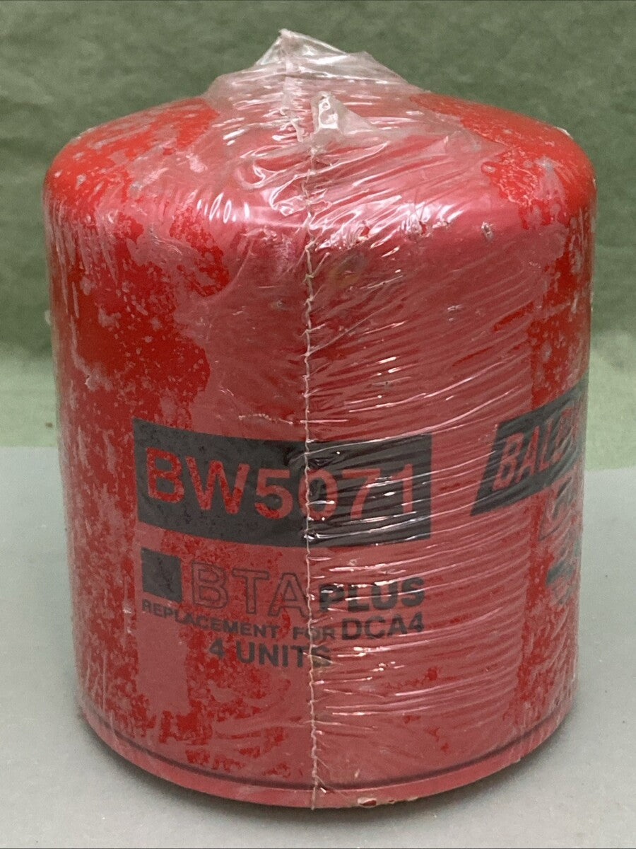 New Genuine Baldwin BW5071 Spin-on Coolant Filter with BTA PLUS Formula