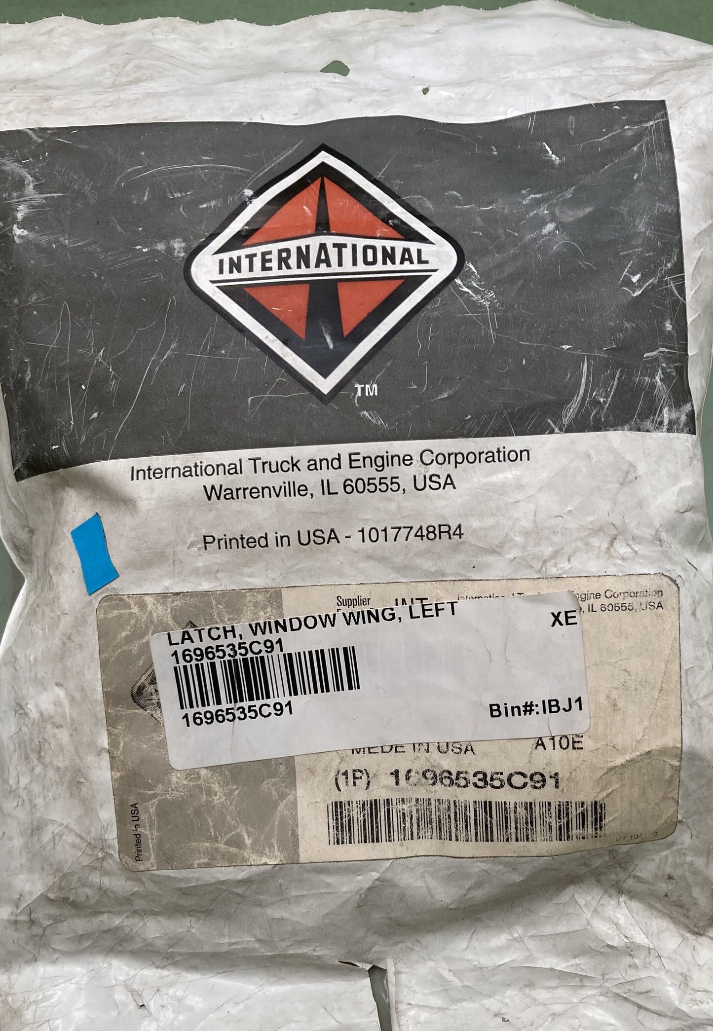New Genuine International 1696535C91 Latch Window Wing, Left
