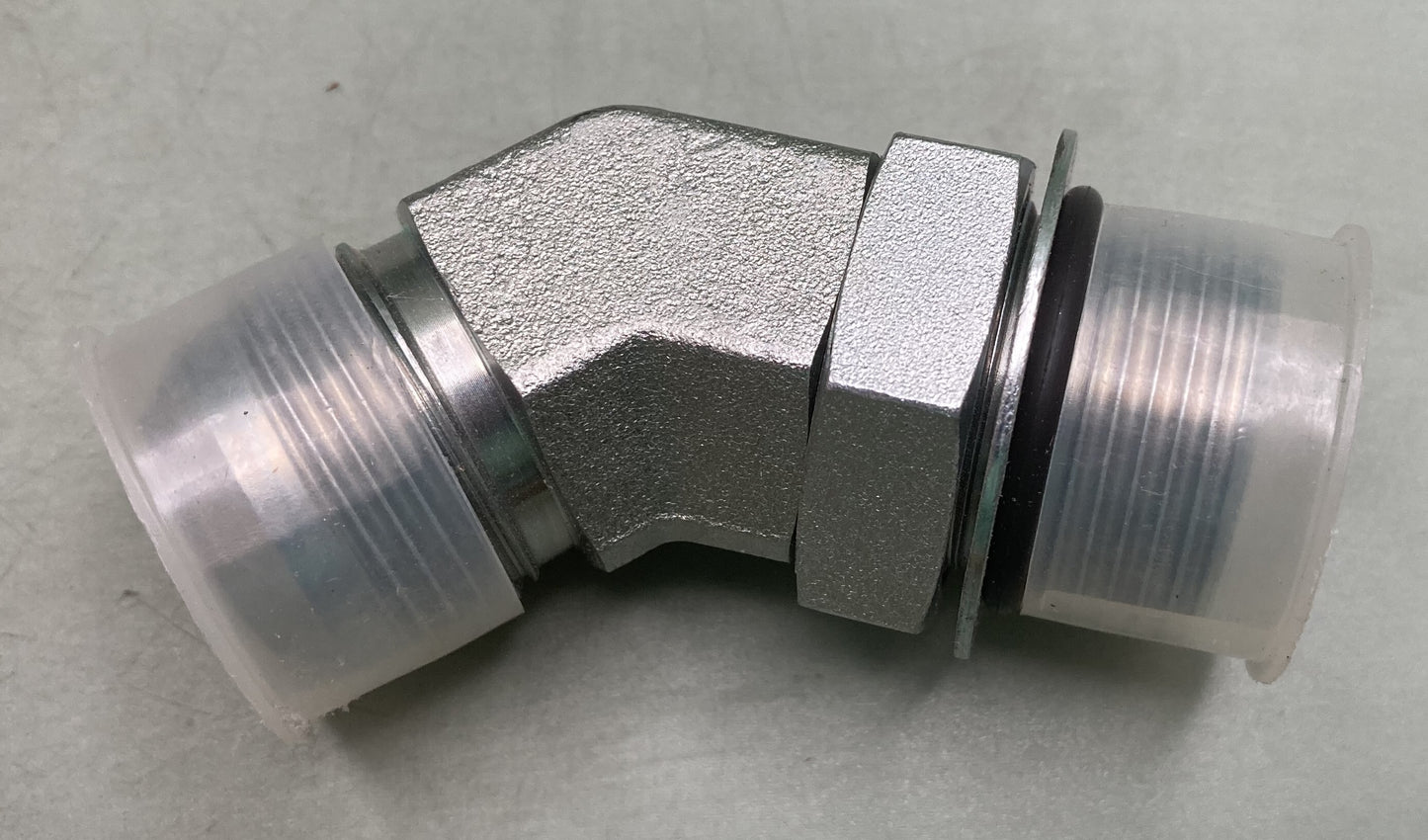 New Genuine Cummins 3067996 Elbow, Male Union