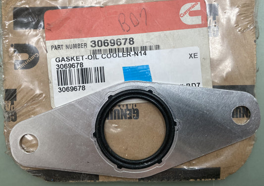 New Genuine Cummins 3069678 Lub Oil Clr Hsg Gasket
