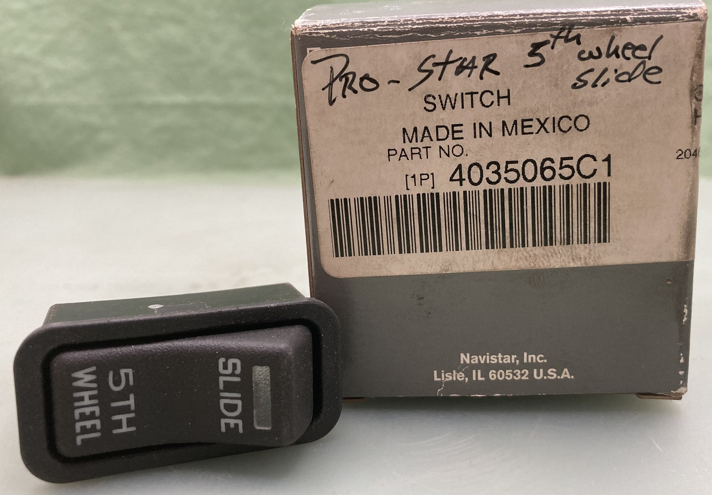 New Genuine International 4035065C1 Switch 5TH Wheel