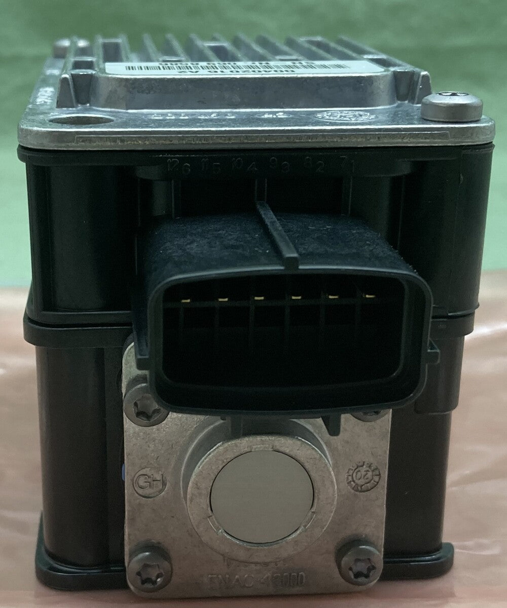 New Genuine Cummins 3770742 Valve, Air Control