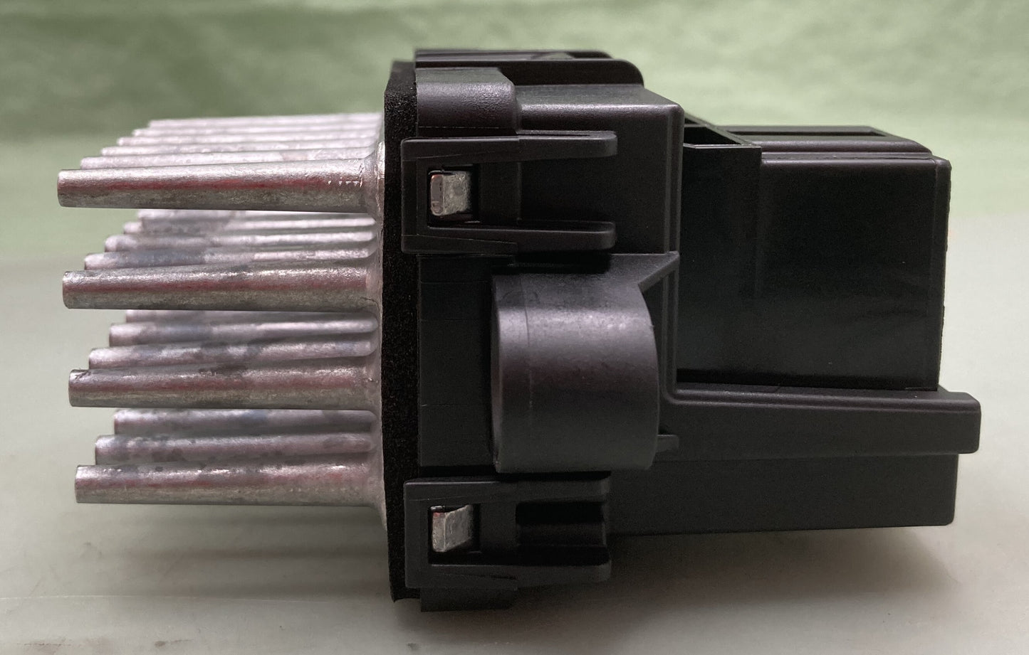 New Genuine Volvo 85120287 Module