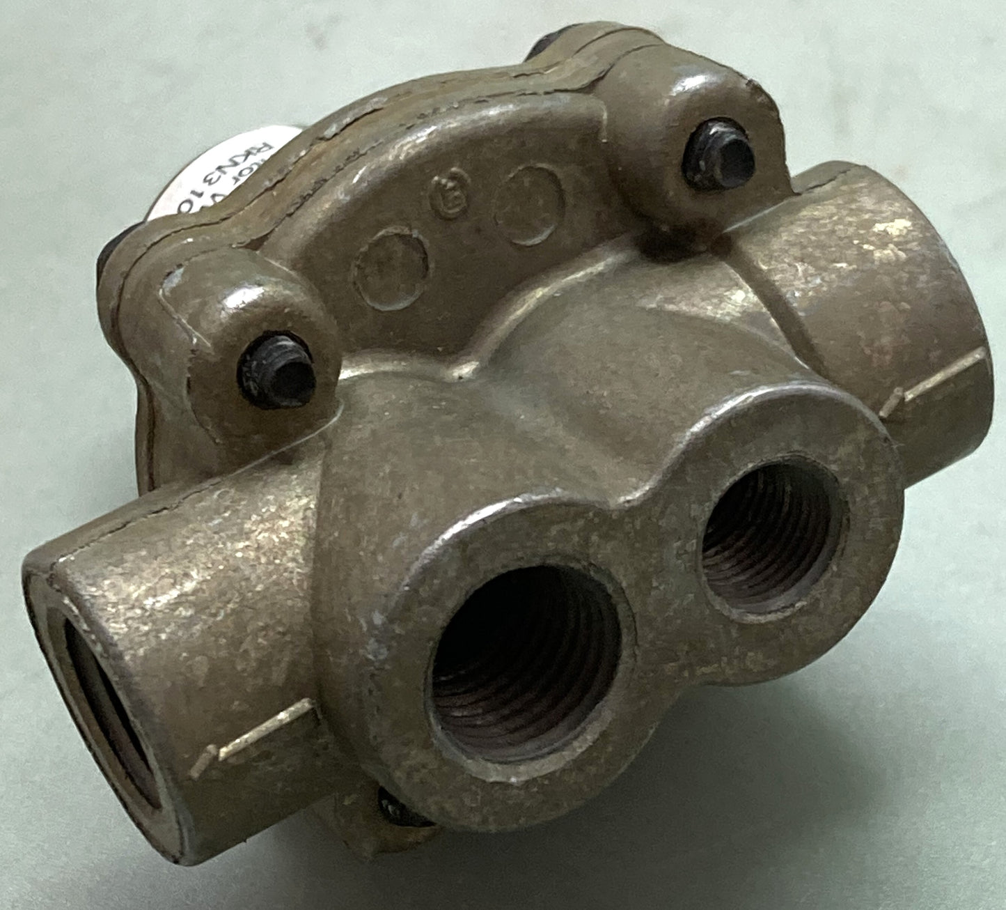 New Genuine Meritor RKN31000 Pressure Protection Valve