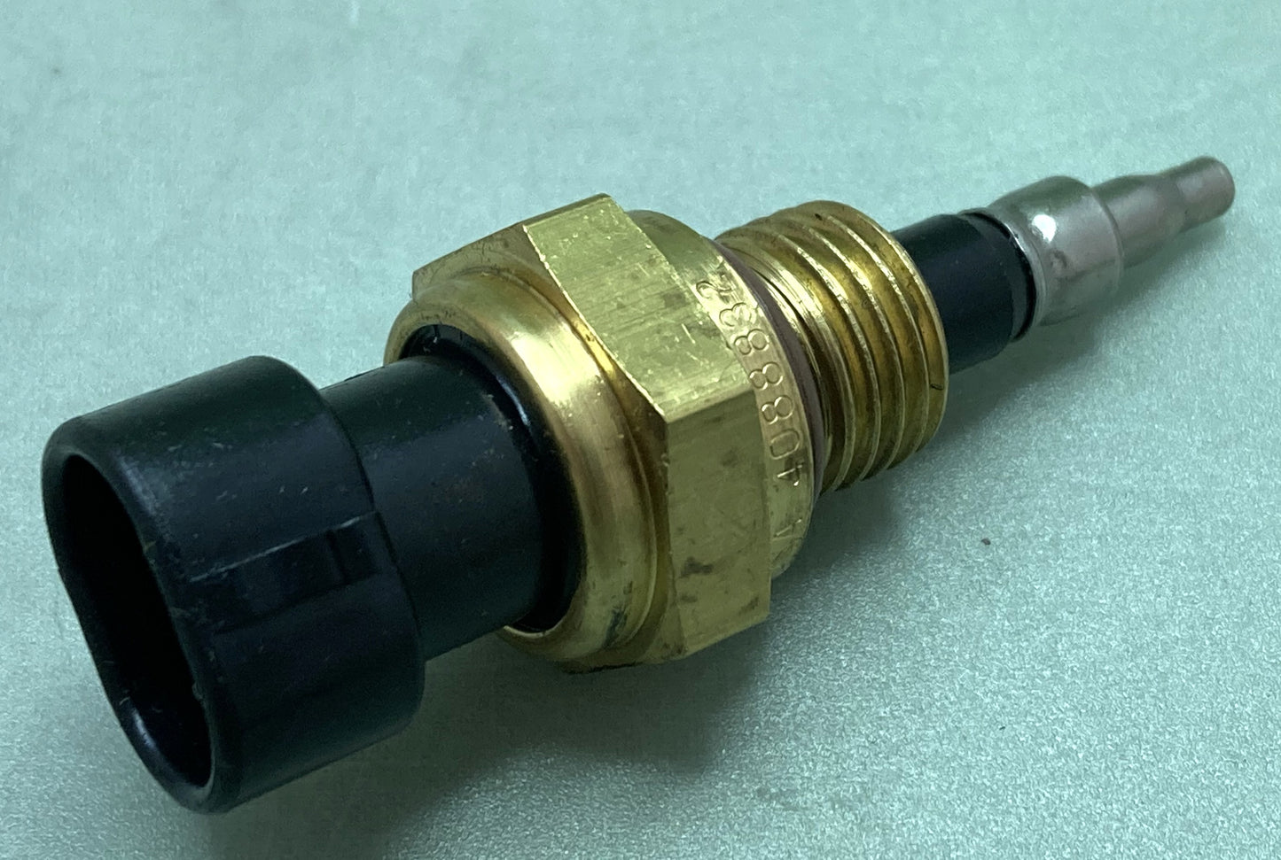 New Genuine Cummins 4088832 Temperature Sensor