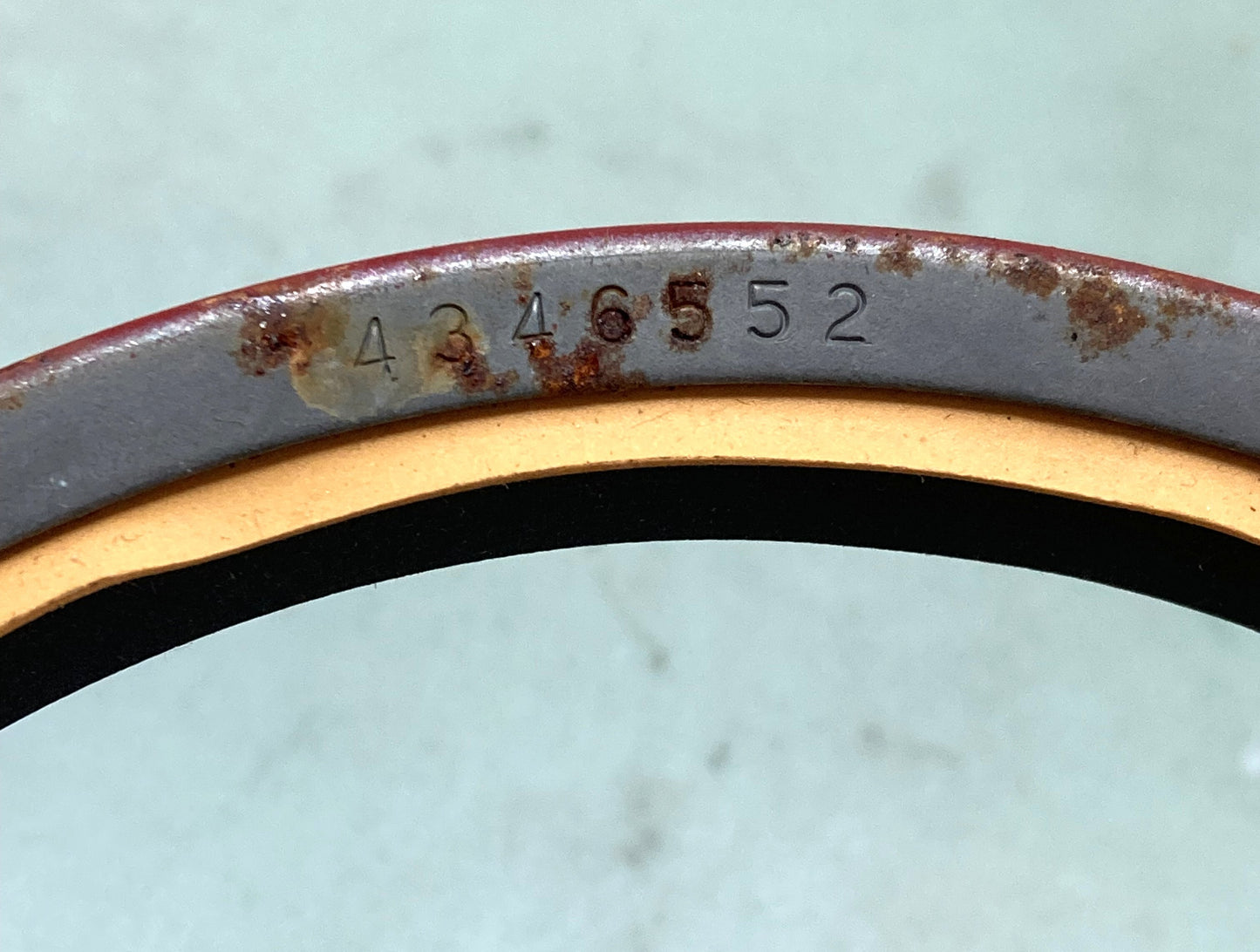 New Genuine Cummins 4346552 Oil Seal