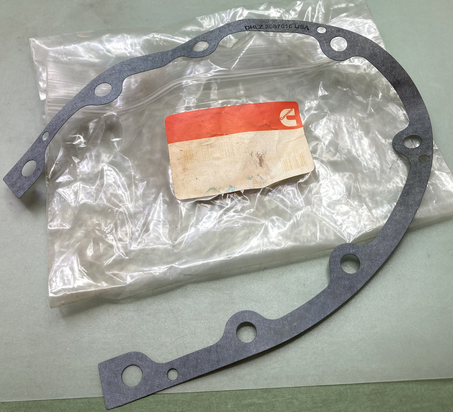 New Genuine Cummins 3067616 Gasket