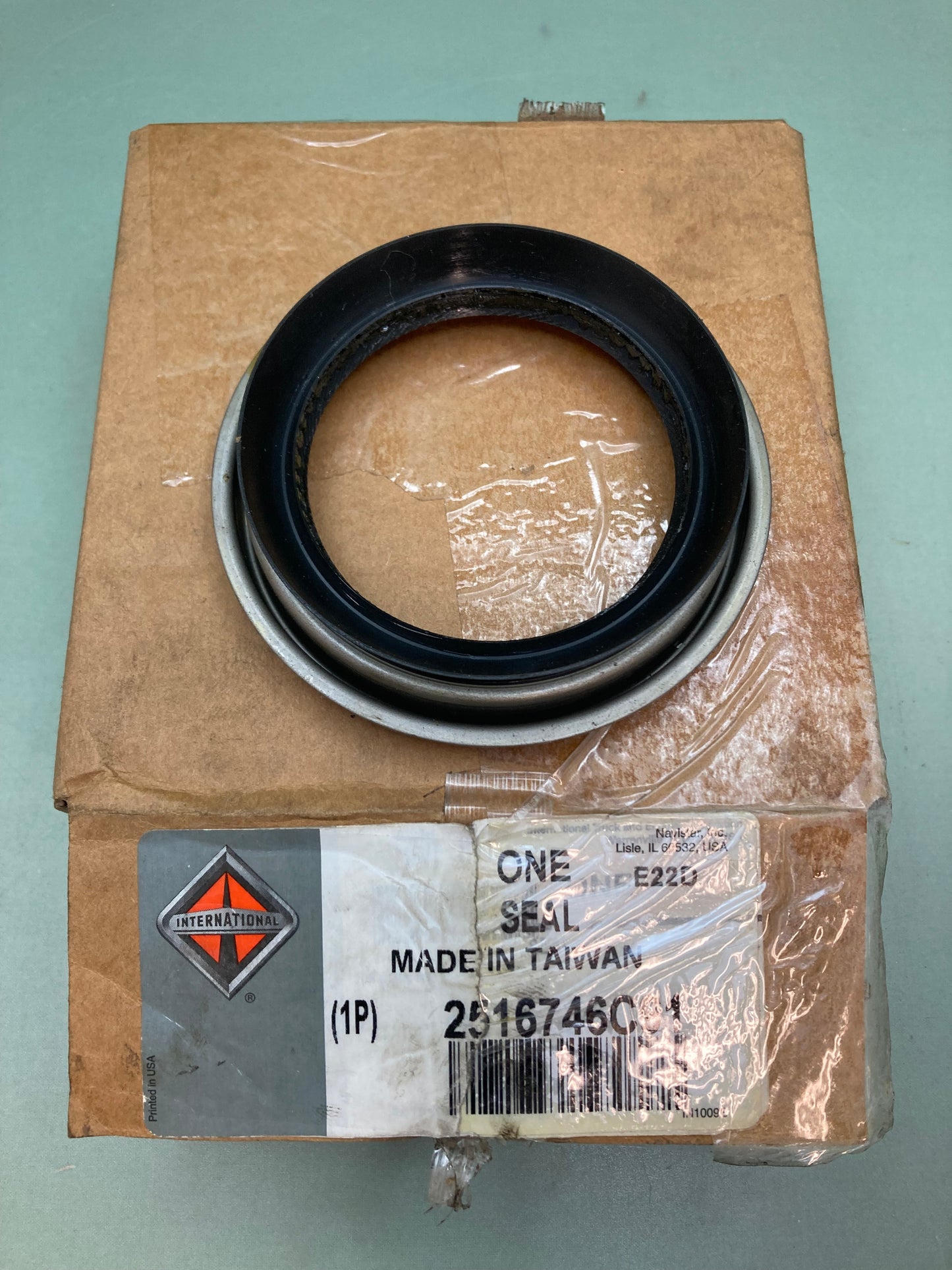 New Genuine International 2516746C91 Multi-Purpose Seal