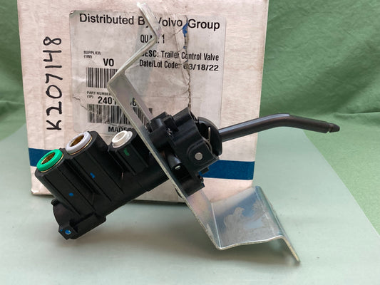 New Genuine Bendix K207148 Trailer Brake Control Valve Volvo 24019006
