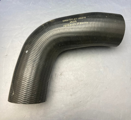 New Replaces Volvo 22891571 Coolant Hose