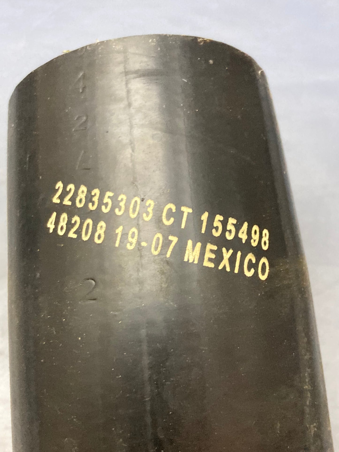 New Replaces Volvo 22835303 Coolant Hose