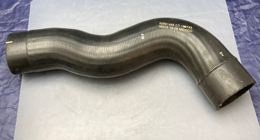 New Replaces Volvo 22891468 Cooling Hose